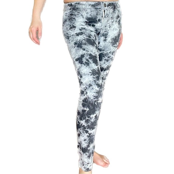 Indigo Rein - Size 7 Acid Bleach Washed Stretch Jeans - Picture 3 of 10